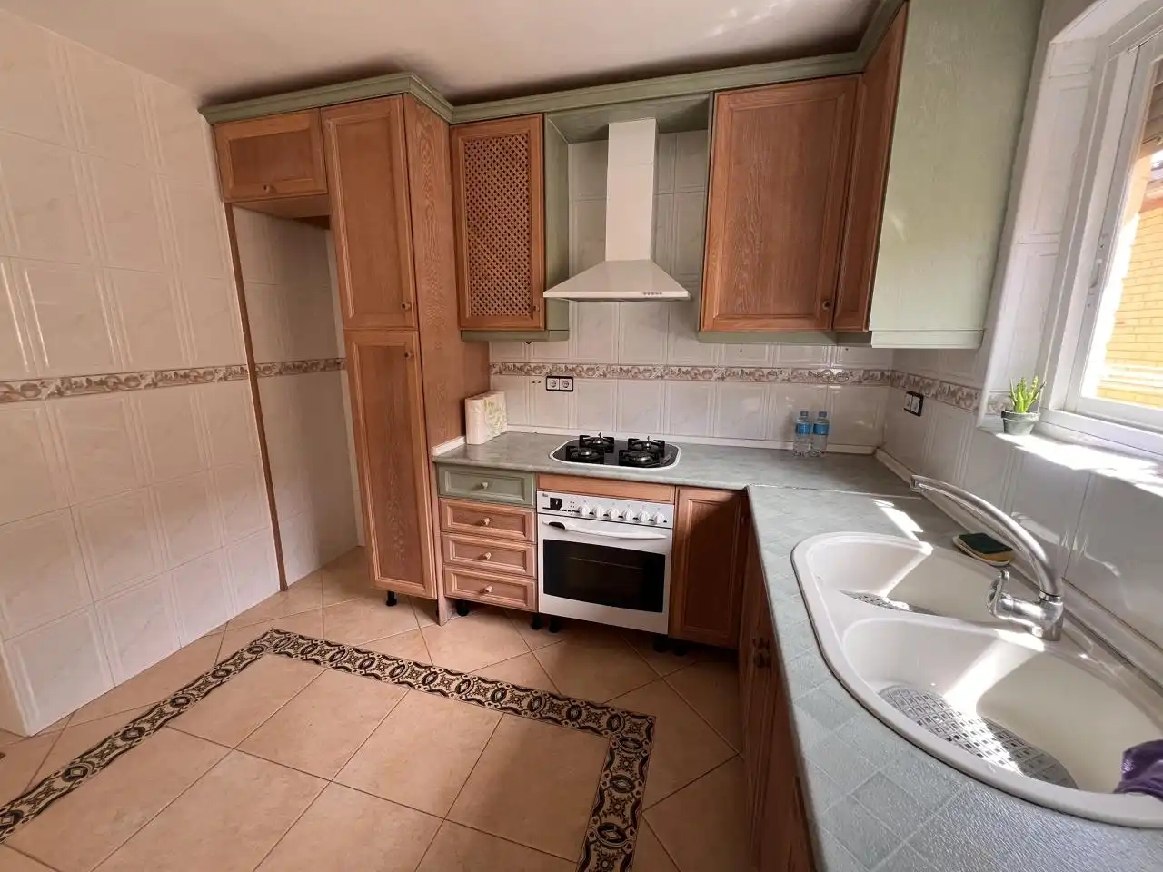 Wohnung zur Miete in Gonzalo De Berceo, Arrayanes
