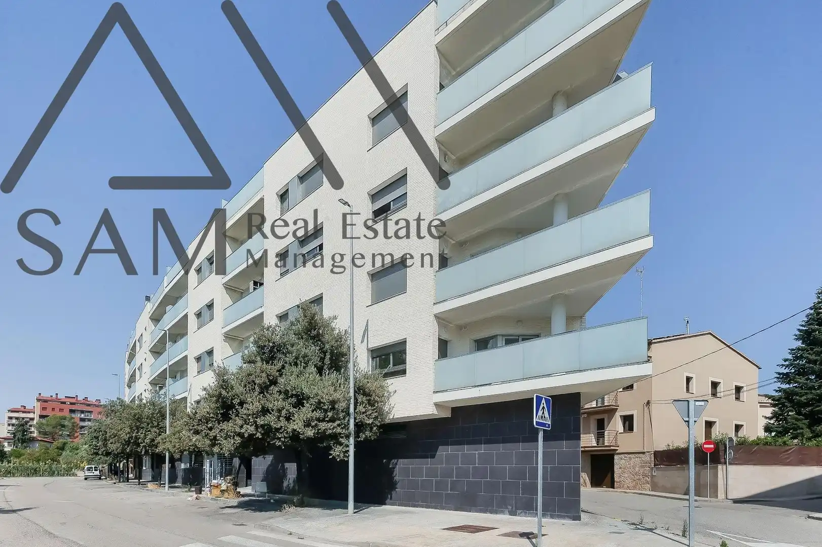 Außenansicht von Wohnung zum Verkauf in Navàs mit Heizung, Terrasse und Balkon