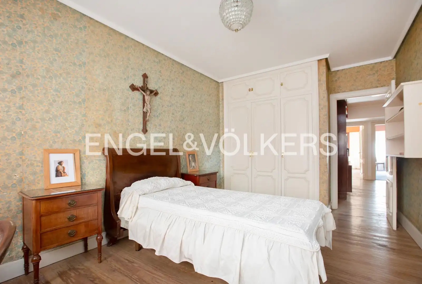 Bedroom of Flat for sale in Getxo   with Heating, Terrace and Storage room