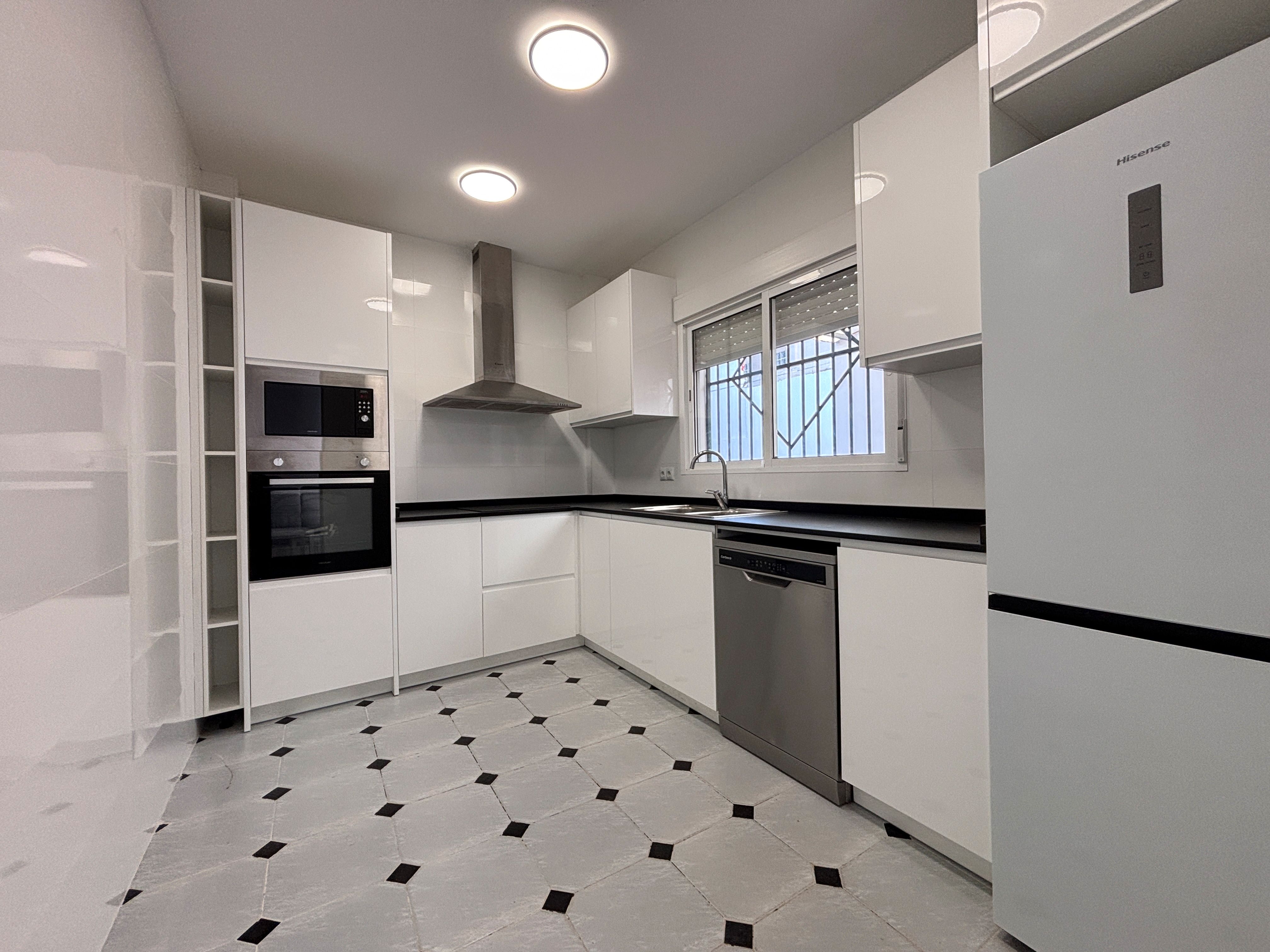 Cuina de Casa o xalet de lloguer en Albuixech amb Aire condicionat, Calefacció i Terrassa