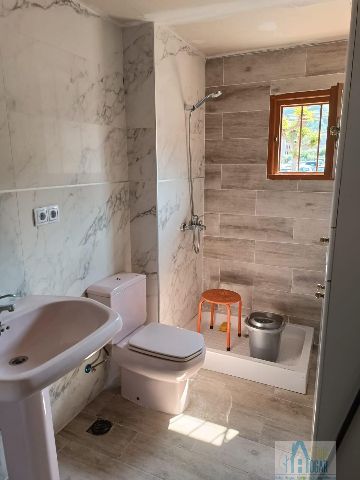 Bany de Pis en venda en Mieres (Asturias) amb Parquet i Traster