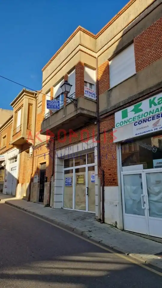 Mixt residencial en venda a Calle Fray Toribio 5