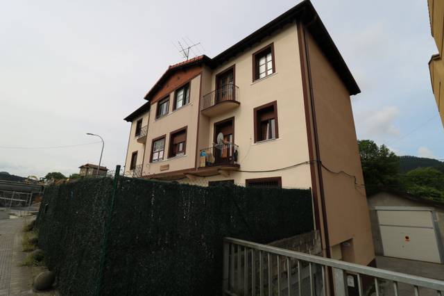 Piso en Venta en C/ Txiriboketa en Lemoa