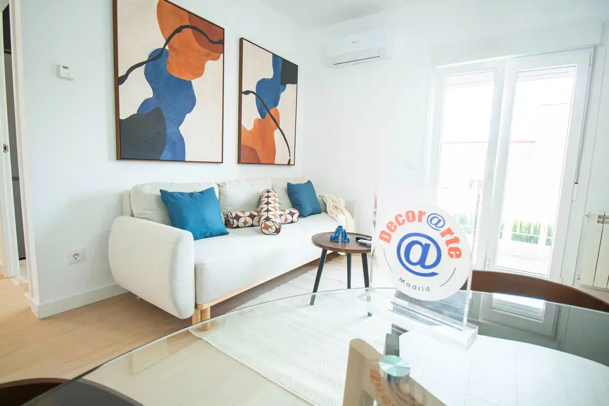 Sala de estar de Piso de alquiler en Madrid con Aire acondicionado, Calefacción y Terraza