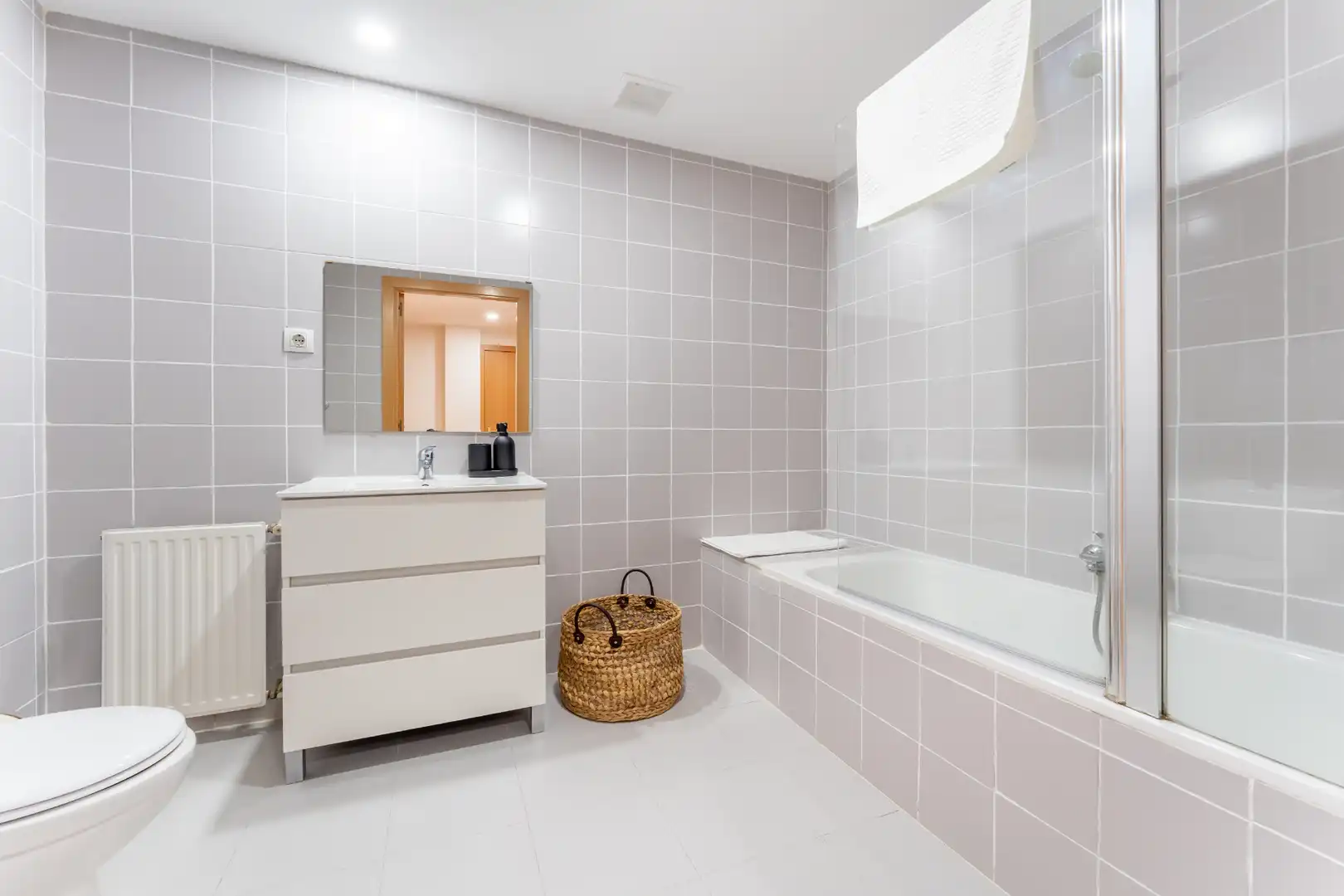 Baño de Piso en venta en Madrid con Piscina comunitaria