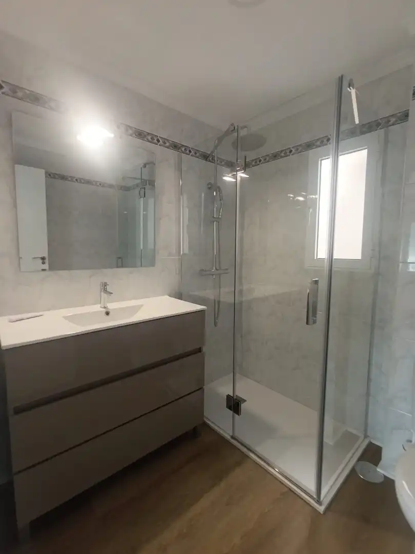 Flat for rent in Calle San Juan Bosco, 86, El Molinillo - Capuchinos