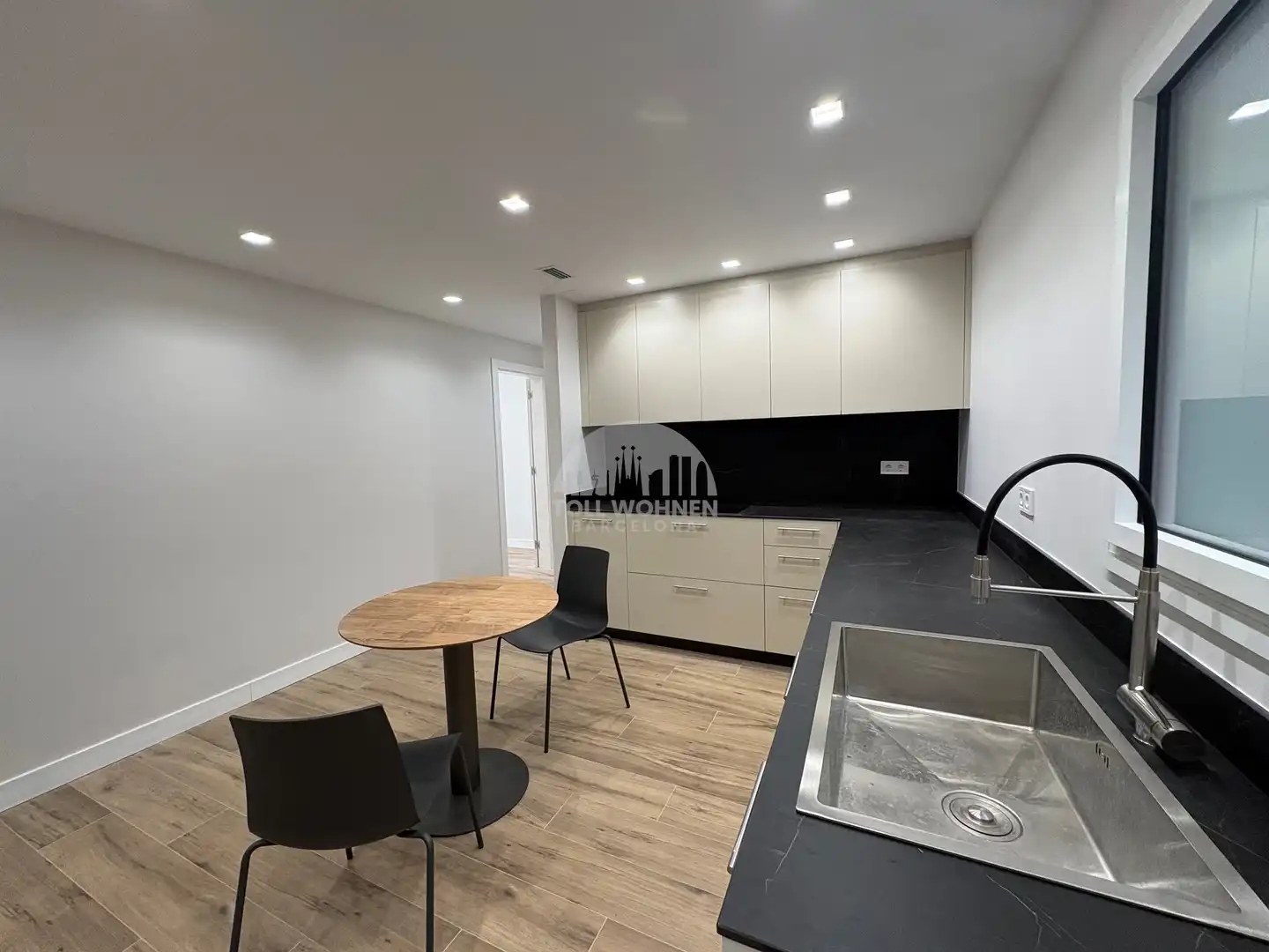 Küche von Wohnung zum Verkauf in Barcelona mit Klimaanlage, Heizung und Möbliert
