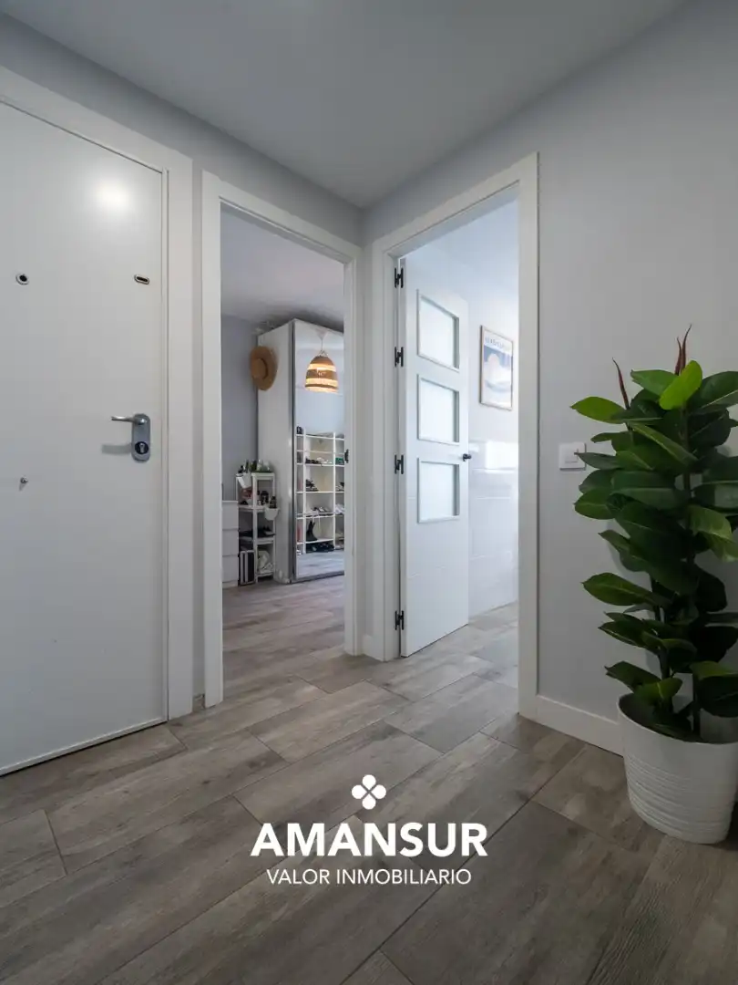 Flat for sale in Plaza Dulcinea, Nuevo Parque - Los Rosales - Tráfico Pesado