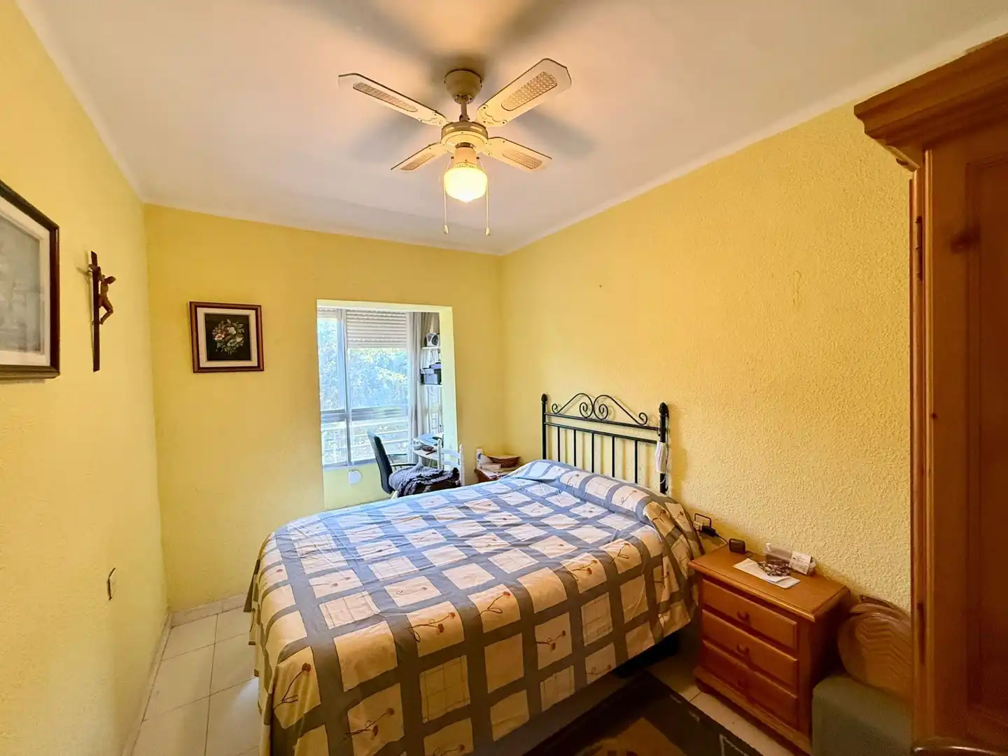Habitación de Piso en venta en Almería con Calefacción, Amueblado y Balcón
