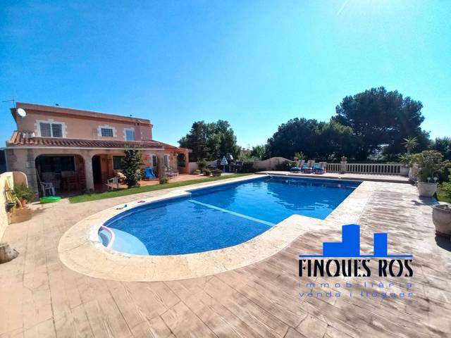 Casa-chalet en Venta en Vistabella