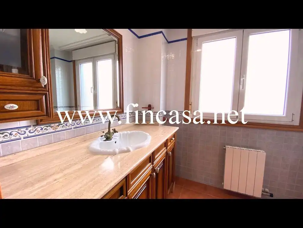Baño de Casa o chalet en venta en Vigo  con Jardín privado, Parquet y Terraza