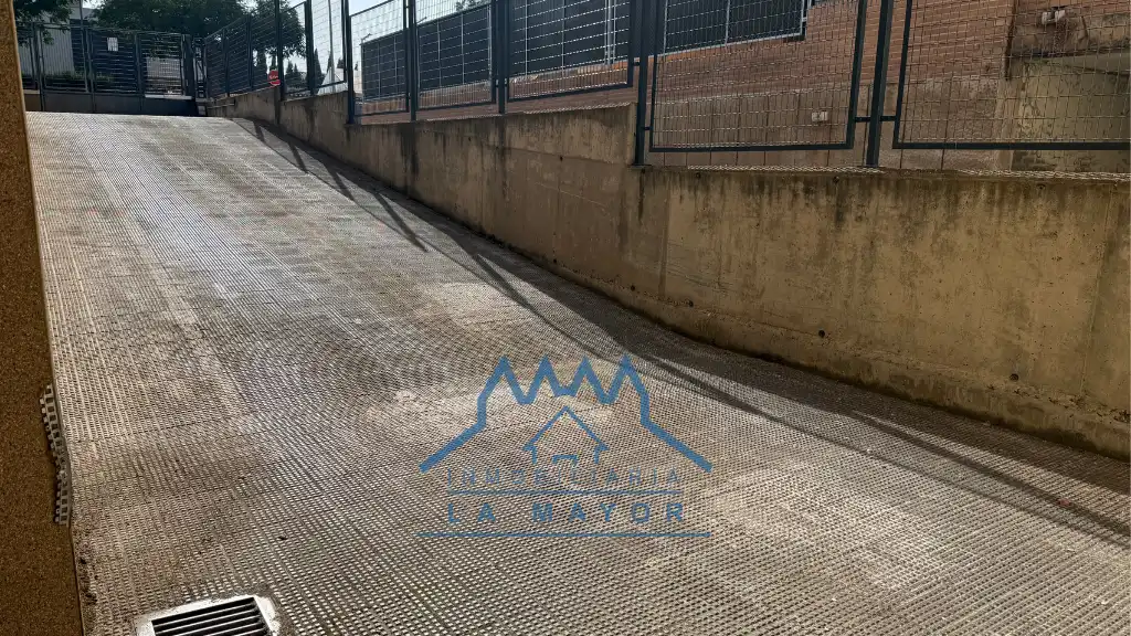 Parking de Piso en venta en Ciudad Real con Aire acondicionado, Calefacción y Trastero