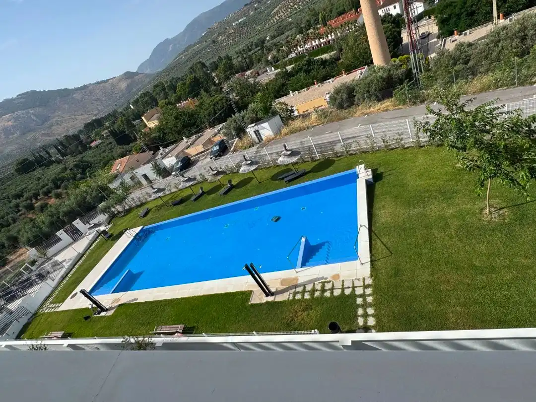 Pis amb piscina en venda a Camino Curvin, 3 3