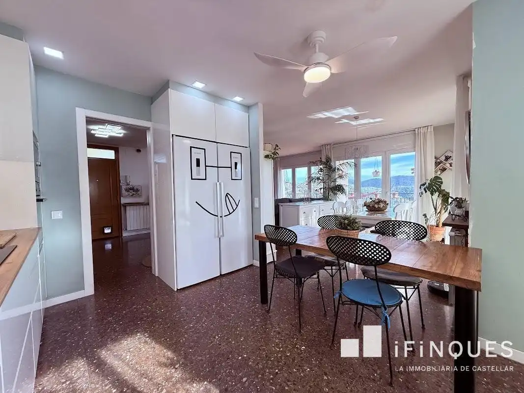 Dining room of Houses for sale in Castellar del Vallès  with Air Conditioner, Private garden and Parquet flooring