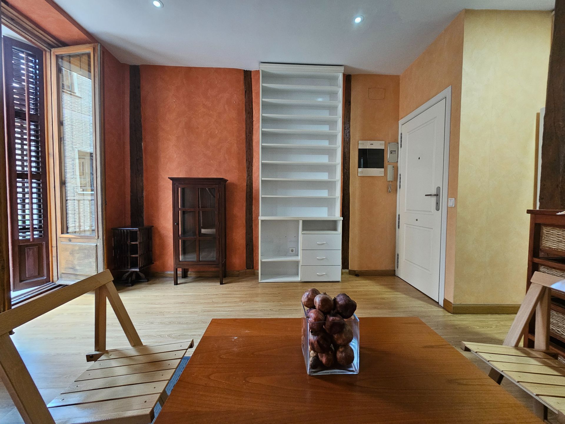Sala de estar de Apartamento de alquiler en  Madrid Capital con Aire acondicionado, Calefacción y Terraza