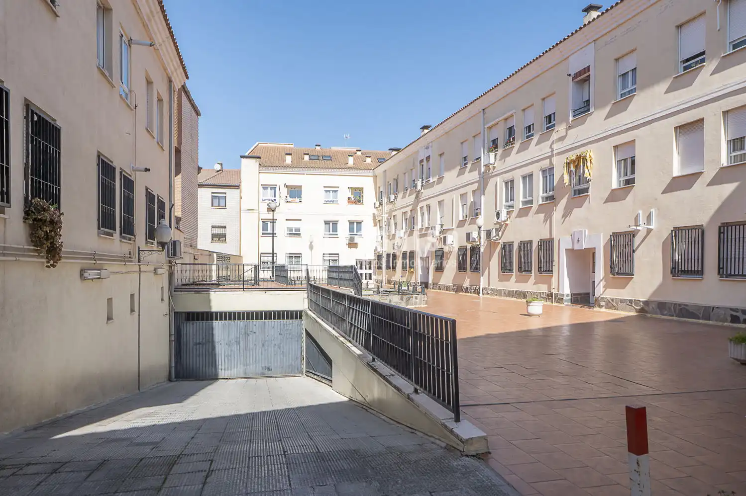 Vista exterior de Pis en venda en Pinto amb Terrassa