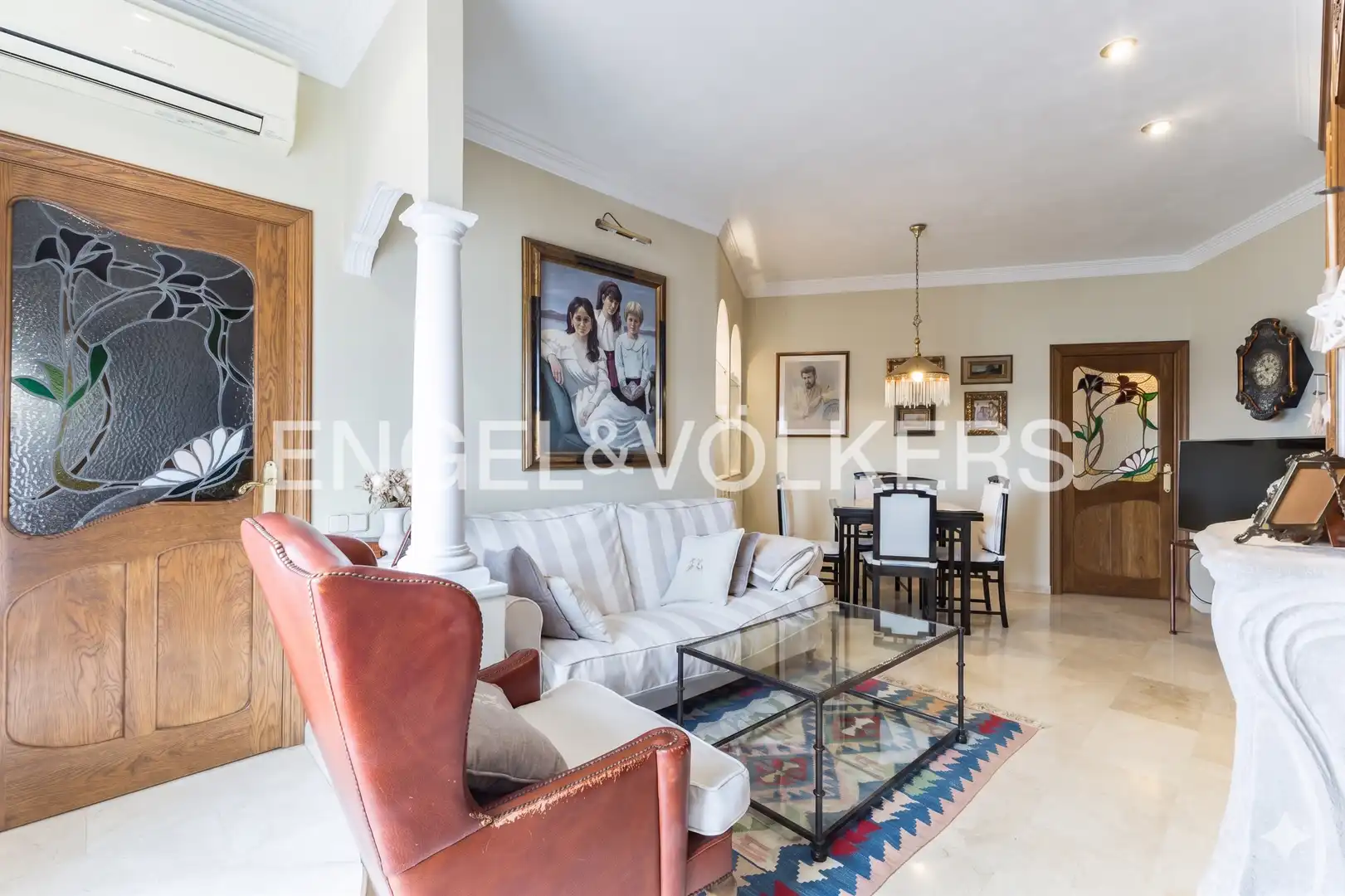 Sala de estar de Ático en venta en L'Hospitalet de Llobregat con Aire acondicionado, Calefacción y Parquet
