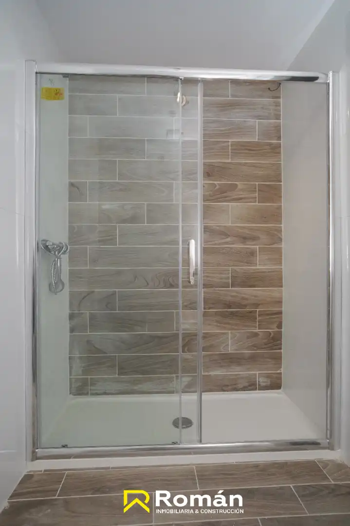 Baño de Piso en venta en Aranguren con Aire acondicionado, Calefacción y Terraza