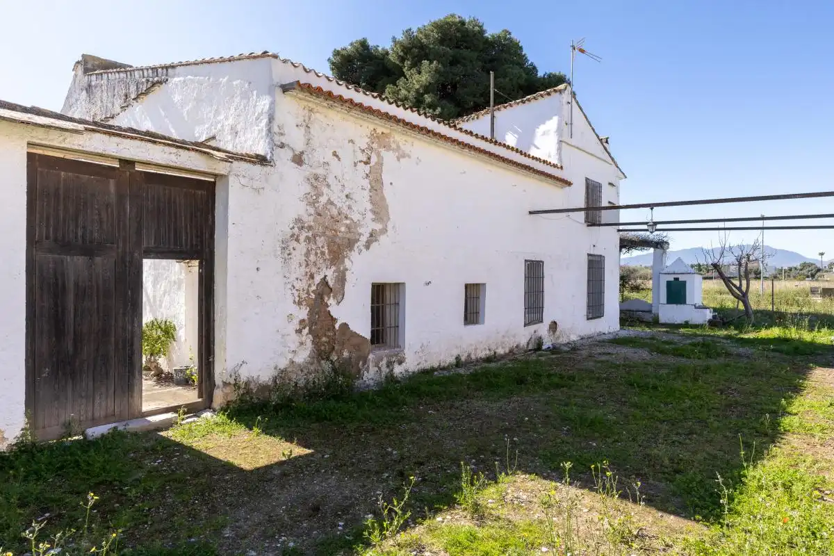 Houses for sale in Carrer ľ Alqueria de les Torres, Park Nord - Casona