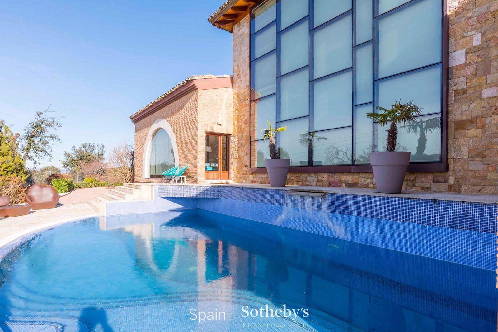 Piscina de Casa o chalet en venta en Algete con Aire acondicionado, Calefacción y Jardín privado