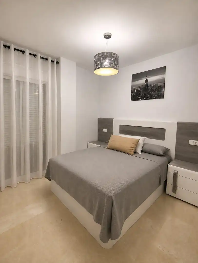 Bedroom of Ground floor for rent in Algeciras  with Private garden, Furnished and Alarm