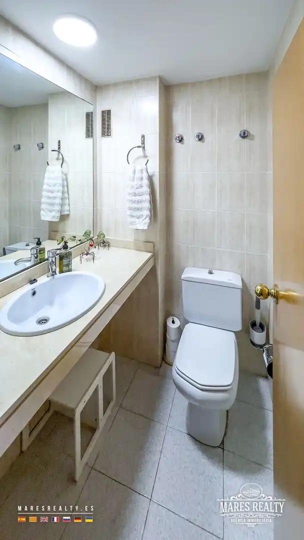 Baño de Piso en venta en Lloret de Mar con Aire acondicionado, Calefacción y Terraza