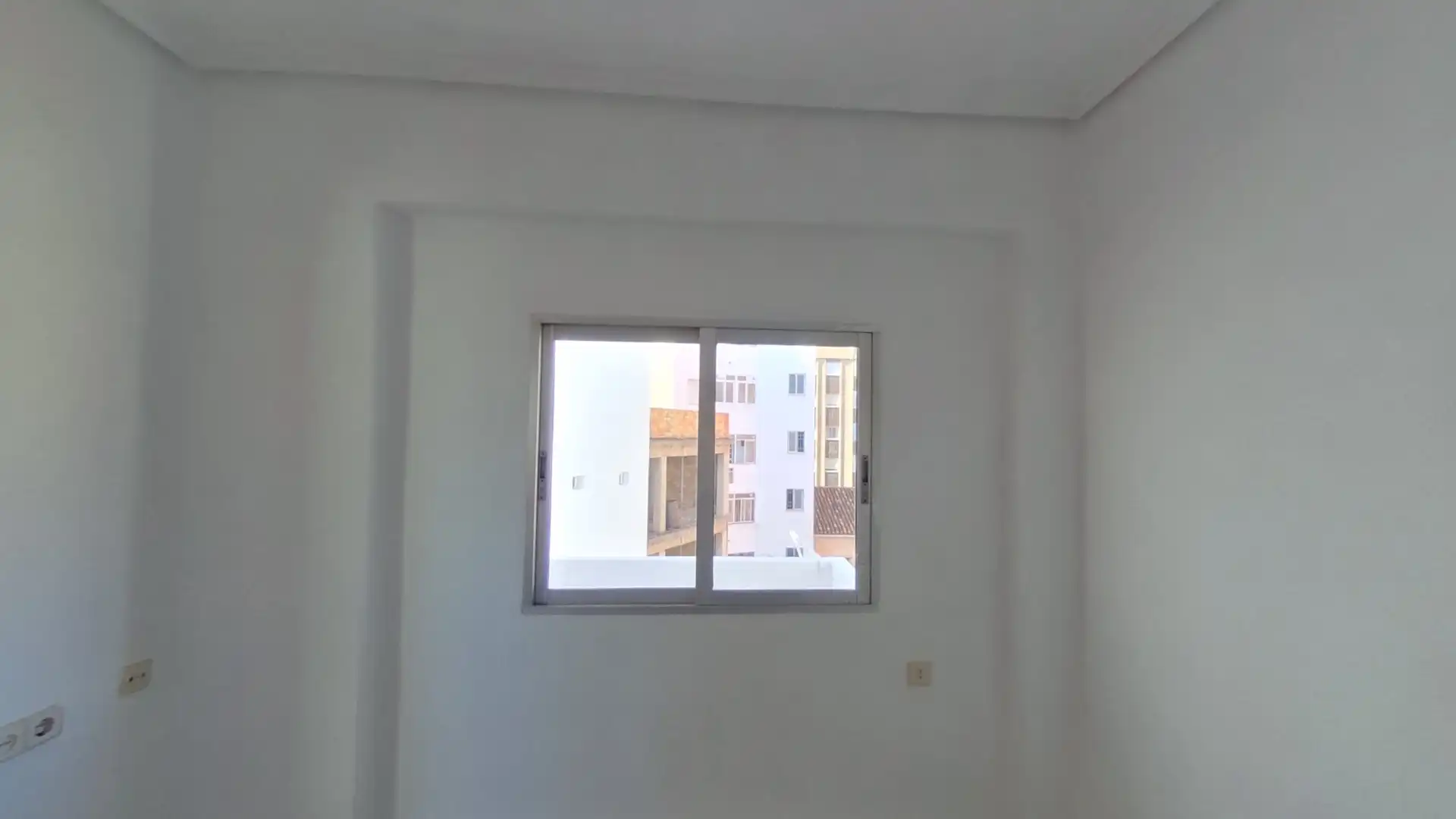 Bedroom of Flat for sale in Paterna