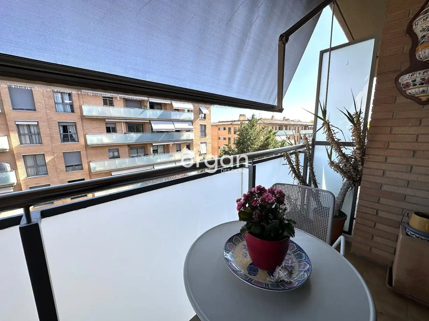 Terraza de Piso en venta en Coll Favà
