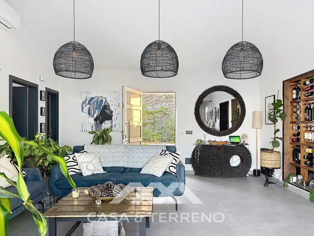 Sala de estar de Casa o chalet en venta en Algarrobo con Aire acondicionado, Calefacción y Jardín privado