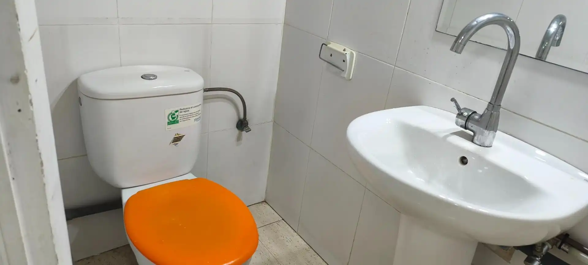 Bany de Local de lloguer en Granollers