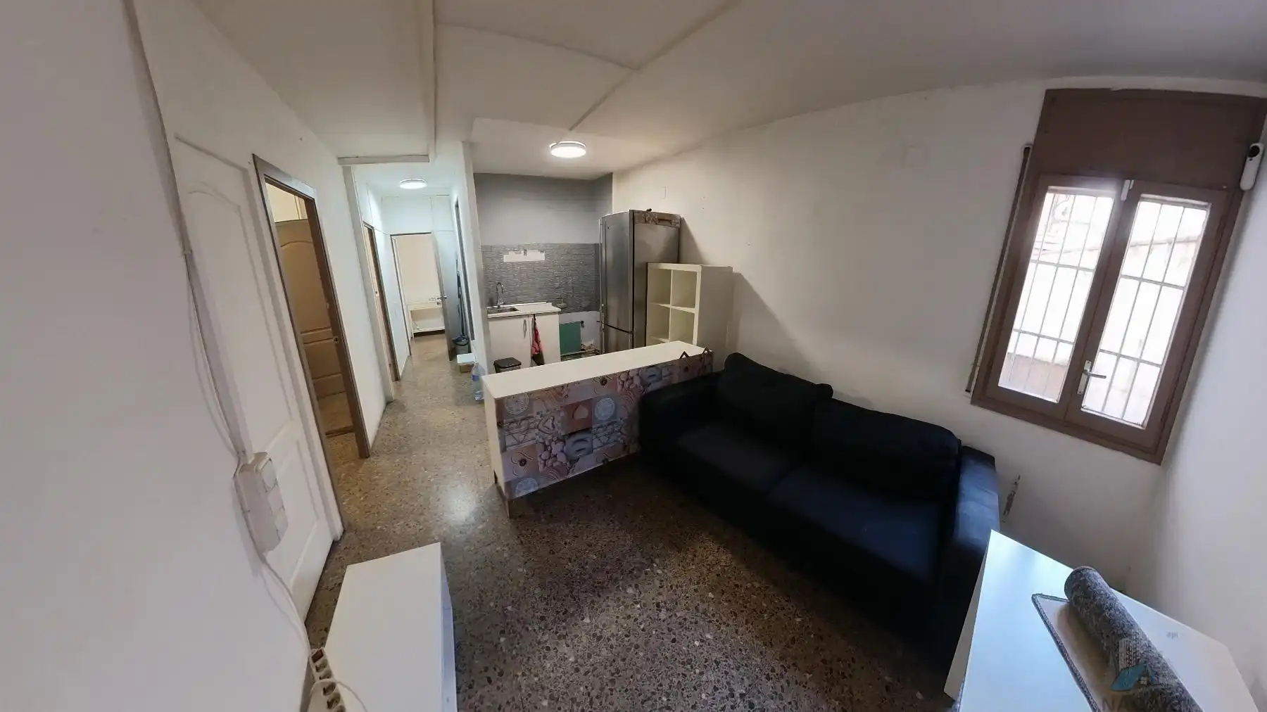 Wohnung zum Verkauf in Barcelona mit Balkon
