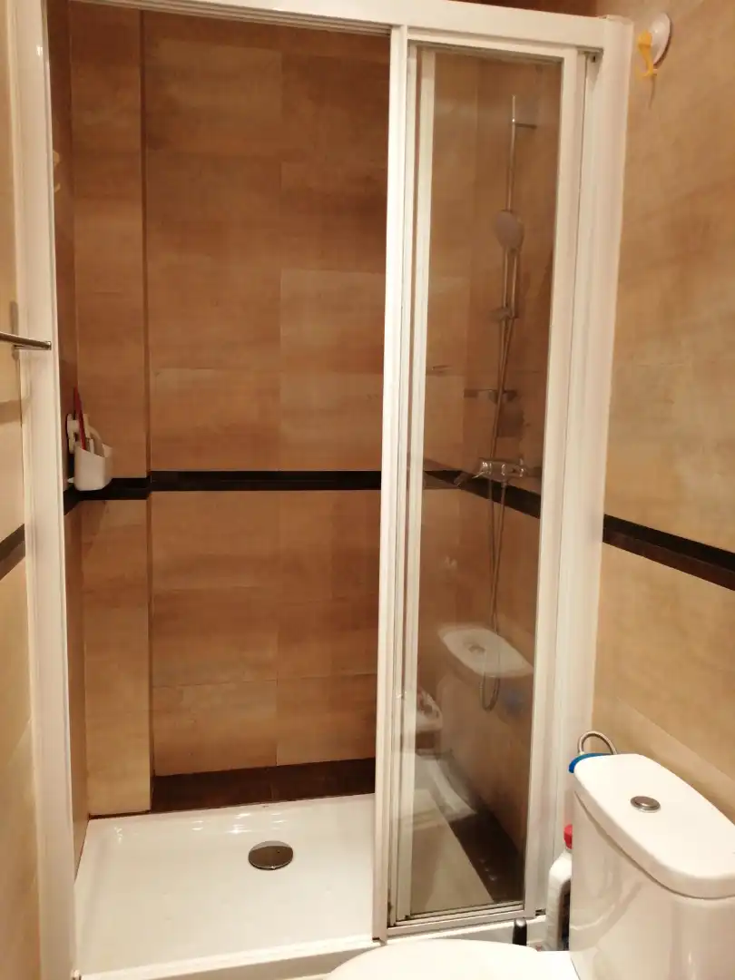 Baño de Piso en venta en Barcelona con Aire acondicionado, Horno y Balcón