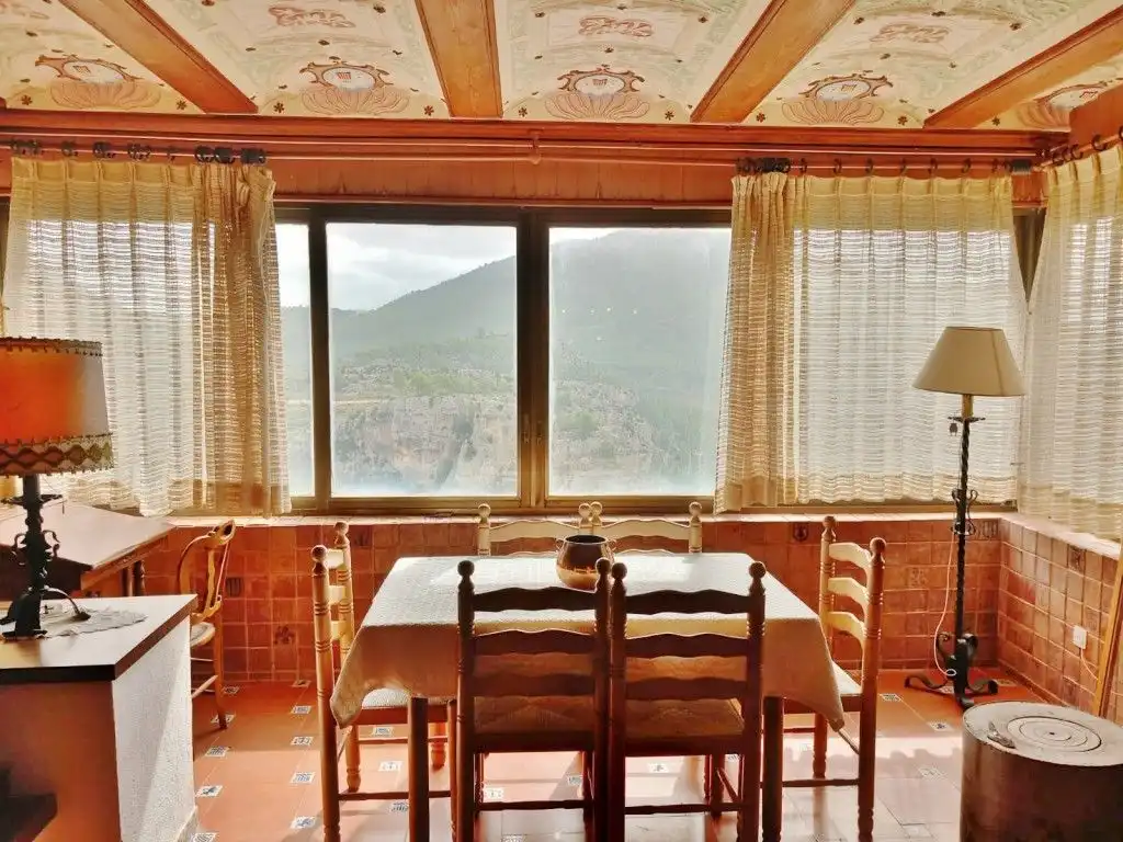 Comedor de Casa o chalet en venta en Alpuente con Calefacción, Terraza y Horno