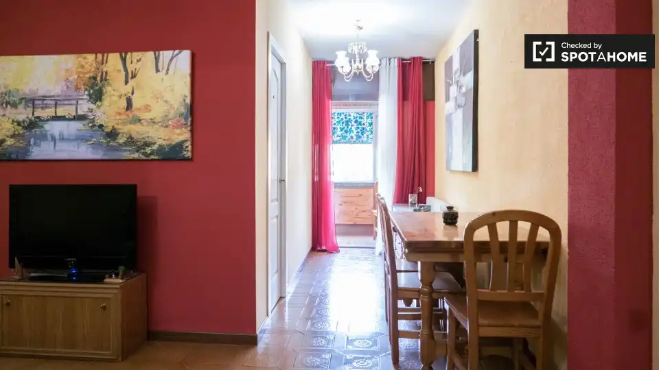 Habitació a Caballería Española
