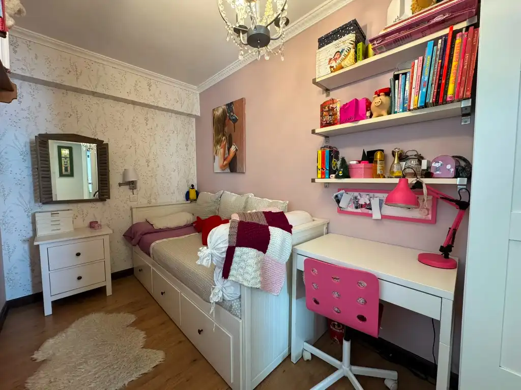 Habitación de Piso en venta en Gijón  con Calefacción, Parquet y Horno
