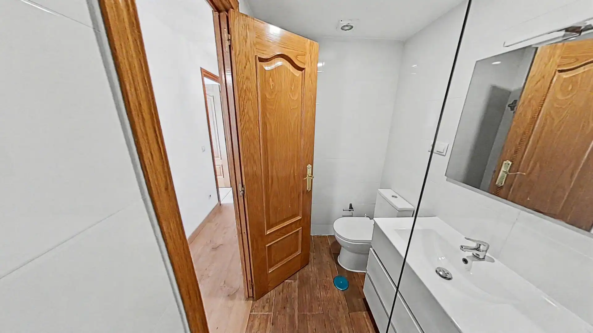 Bathroom of Flat for rent in Madrid  with Heating, Furnished and Oven