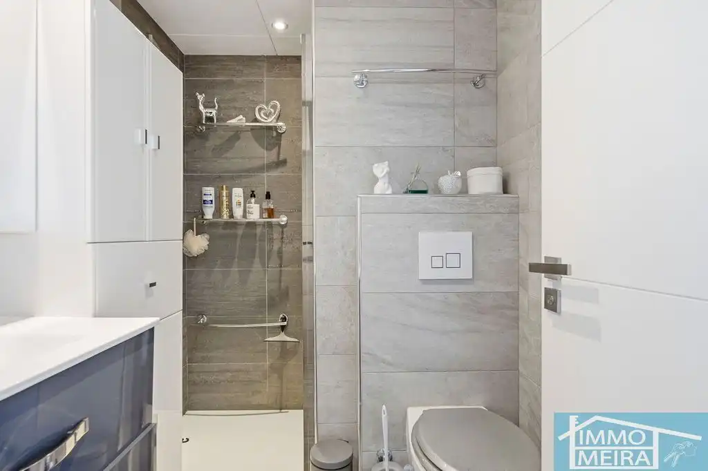 Baño de Apartamento en venta en Roses con Aire acondicionado, Calefacción y Terraza