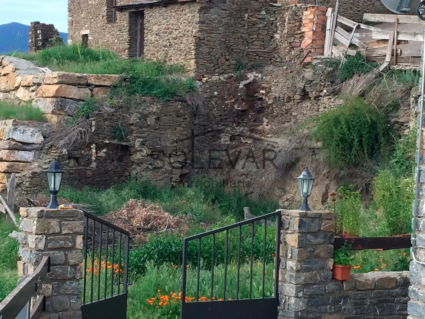 Terreno residenziale in vendita a Embonui, imagen 3