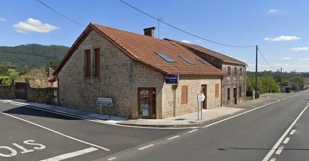 Casa en venta en Cuntis