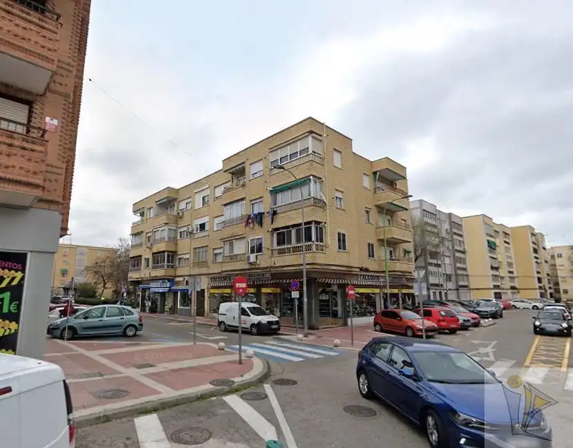 Locale commerciale in vendita a CL SAN ANTON
