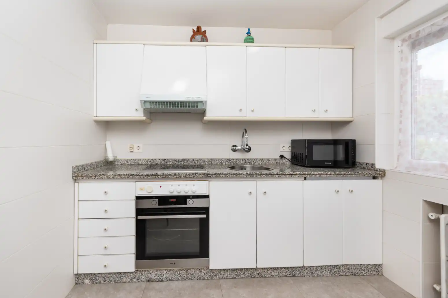 Kitchen of Flat for rent in Oviedo   with Heating, Parquet flooring and Terrace