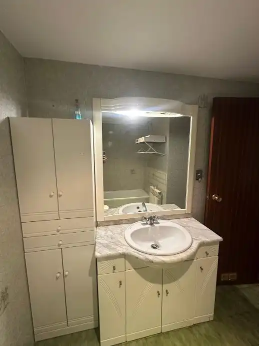 Bathroom of Flat for rent in  Pamplona / Iruña  with Heating, Parquet flooring and Terrace