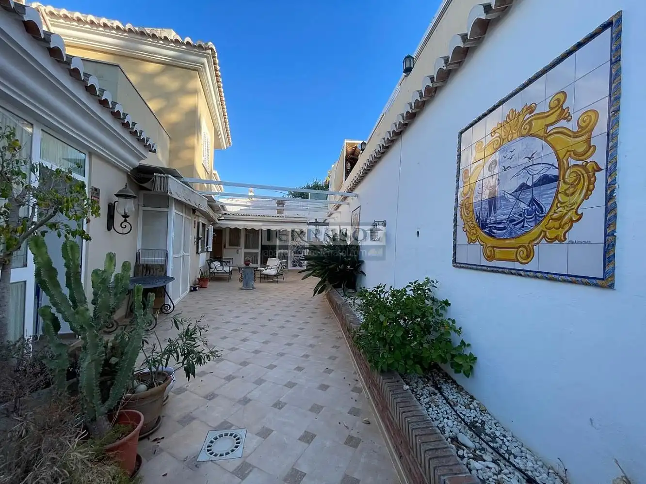 Vista exterior de Casa o xalet en venda en Vélez-Málaga amb Aire condicionat, Calefacció i Terrassa