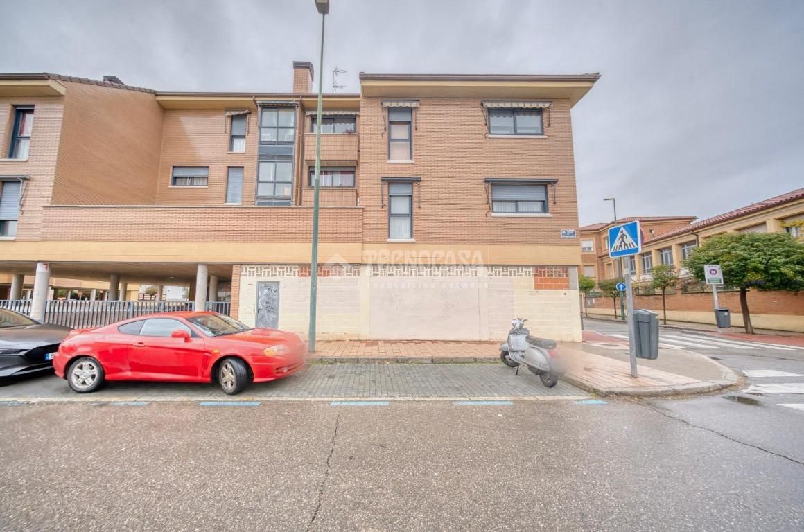 Exterior view of Premises to rent in Valladolid Capital