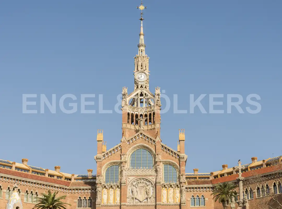 Vista exterior de Edificio en venta en Barcelona
