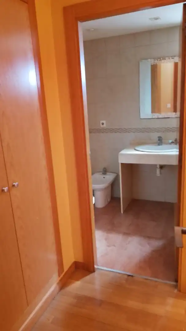 Baño de Piso en venta en Valencia con Jardín privado, Parquet y Horno