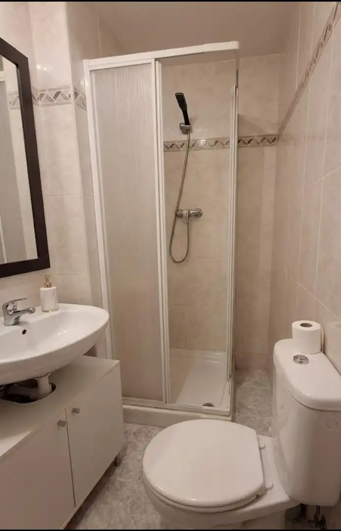 Bany de Apartament en venda en Aldaia amb Balcó