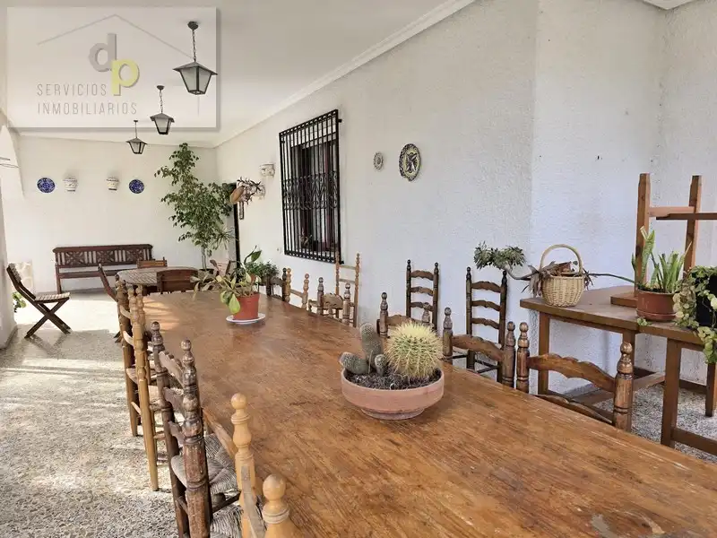 Menjador de Casa o xalet en venda en Elche / Elx amb Jardí privat, Terrassa i Traster