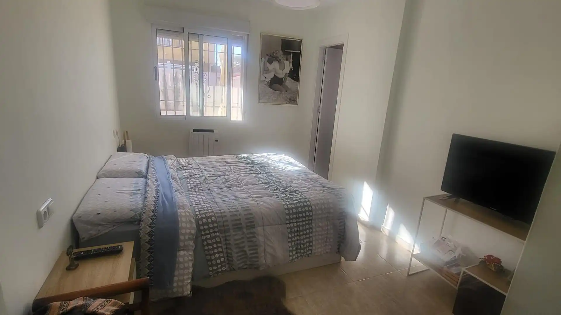 Dormitori de Casa adosada en venda en Elche / Elx amb Calefacció, Jardí privat i Moblat