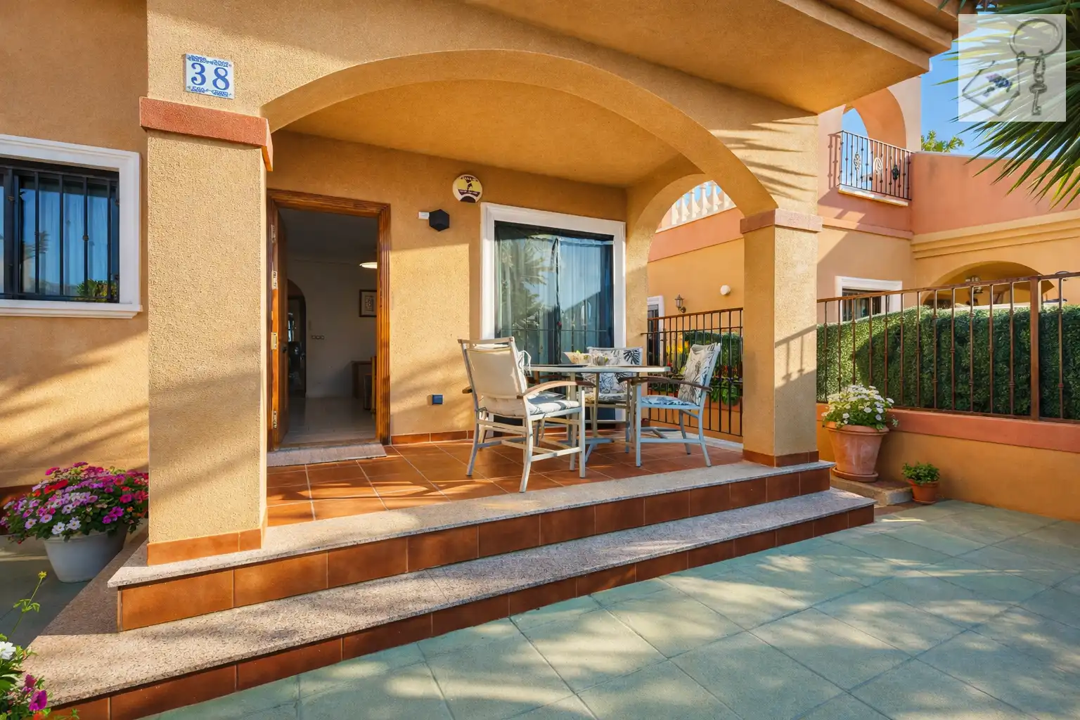 Villa mit Pool zum Verkauf in Nueva Torrevieja - Aguas Nuevas, imagen 2
